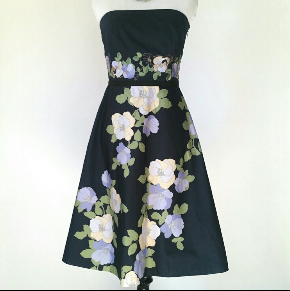 Ann Taylor loft 100% cotton dress w/embroidery